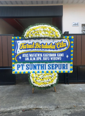 Papan Bunga Duka di Sembakung Atulai